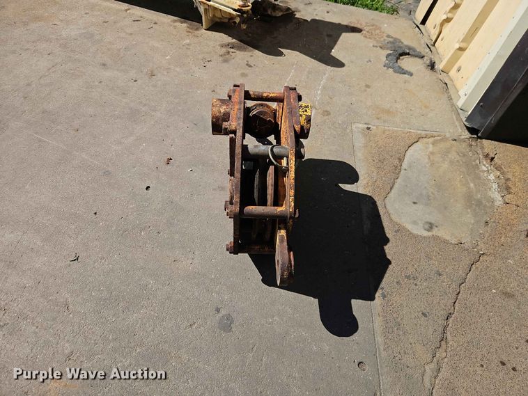 image for item EO7421 Gunnebo Johnson QRJ15S10RTB crane block