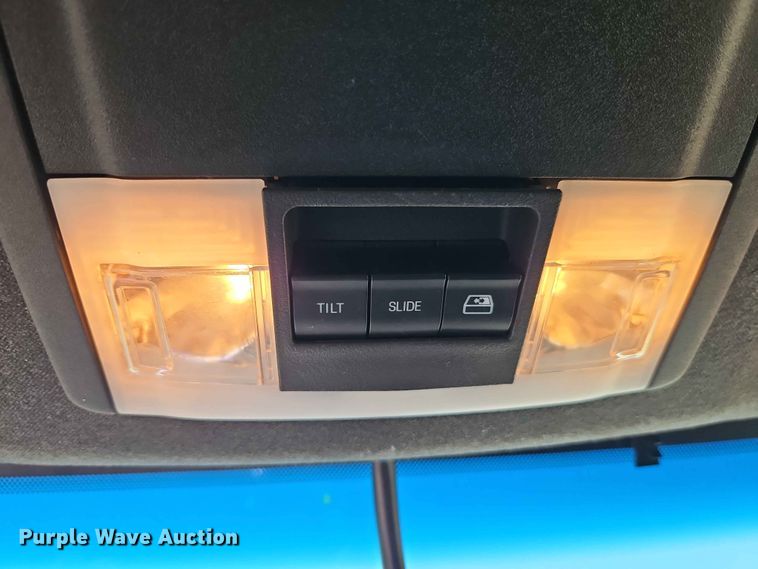 image for item EO7422 2016 Ford F350 Super Duty  Crew Cab pickup truck