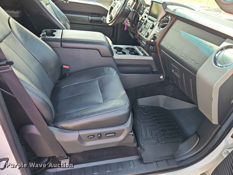 image for item EO7422 2016 Ford F350 Super Duty  Crew Cab pickup truck
