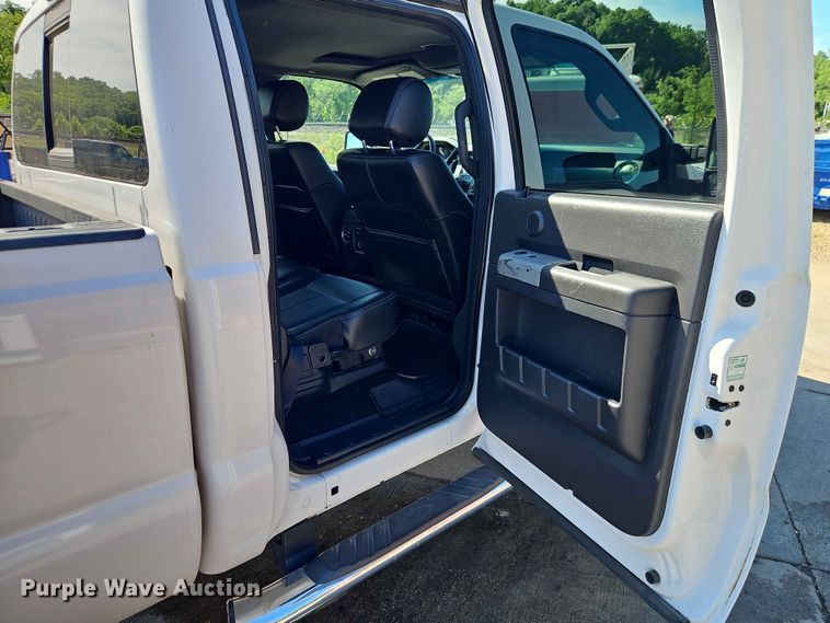 image for item EO7422 2016 Ford F350 Super Duty  Crew Cab pickup truck