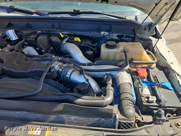 image for item EO7422 2016 Ford F350 Super Duty  Crew Cab pickup truck
