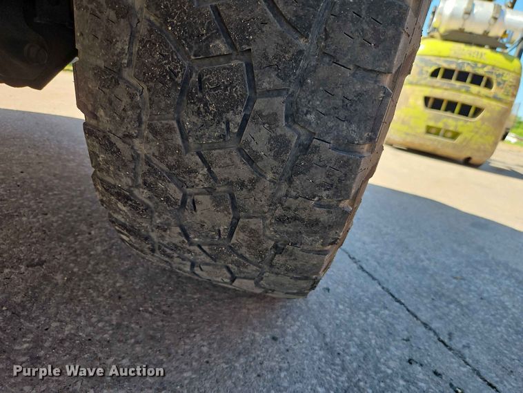 image for item EO7422 2016 Ford F350 Super Duty  Crew Cab pickup truck