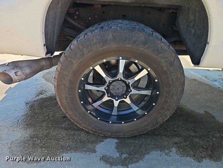 image for item EO7422 2016 Ford F350 Super Duty  Crew Cab pickup truck