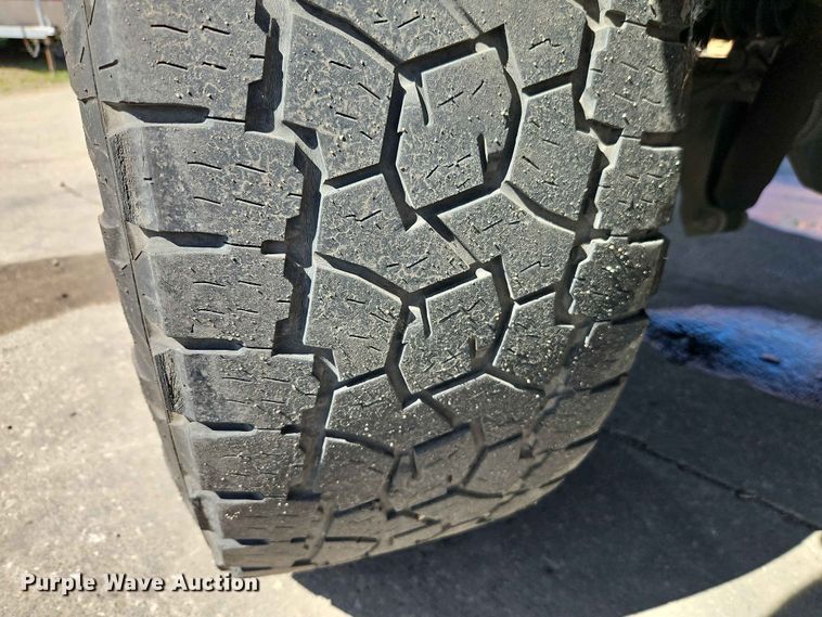 image for item EO7422 2016 Ford F350 Super Duty  Crew Cab pickup truck