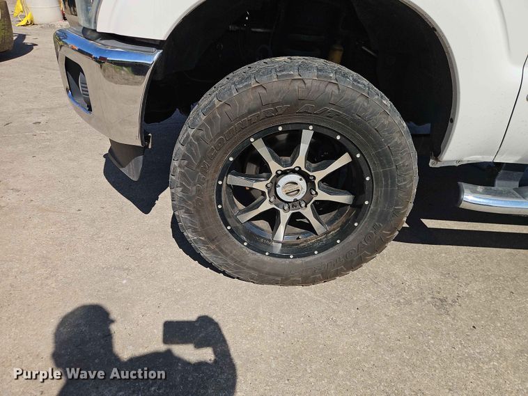 image for item EO7422 2016 Ford F350 Super Duty  Crew Cab pickup truck