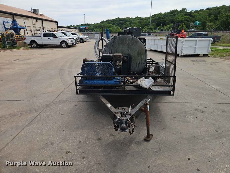 image for item EO7425 Equipt Manufacturing seal coat trailer