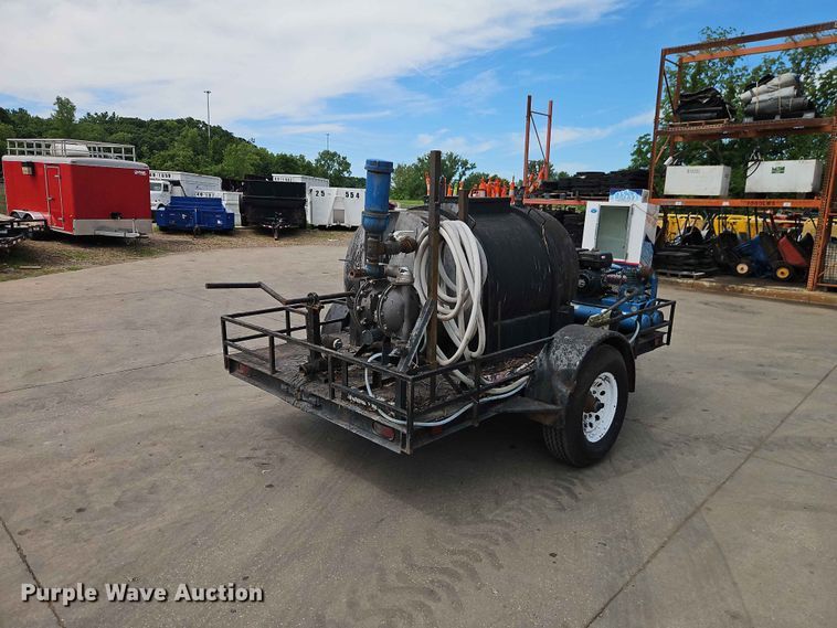 image for item EO7425 Equipt Manufacturing seal coat trailer