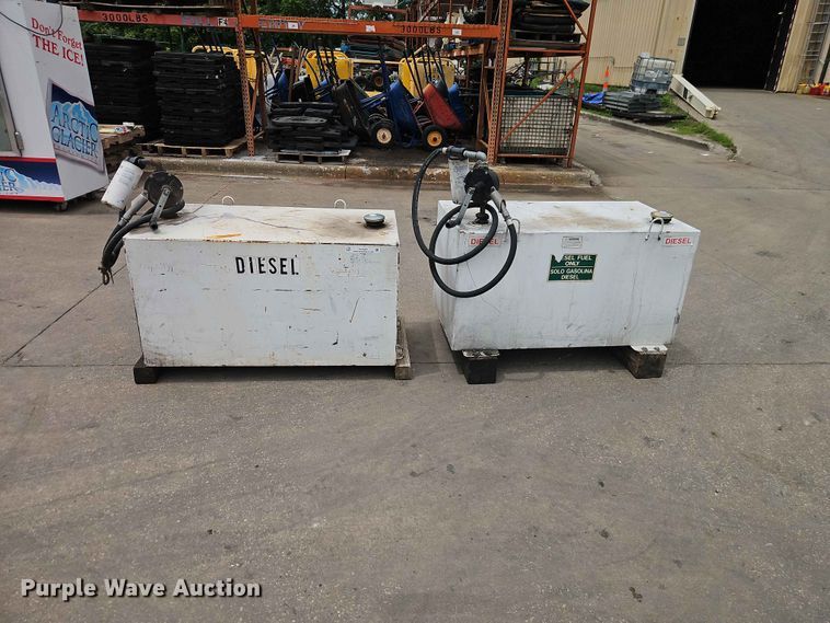 image for item EO7427 (2) fuel tanks