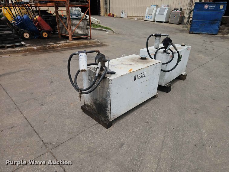 image for item EO7427 (2) fuel tanks