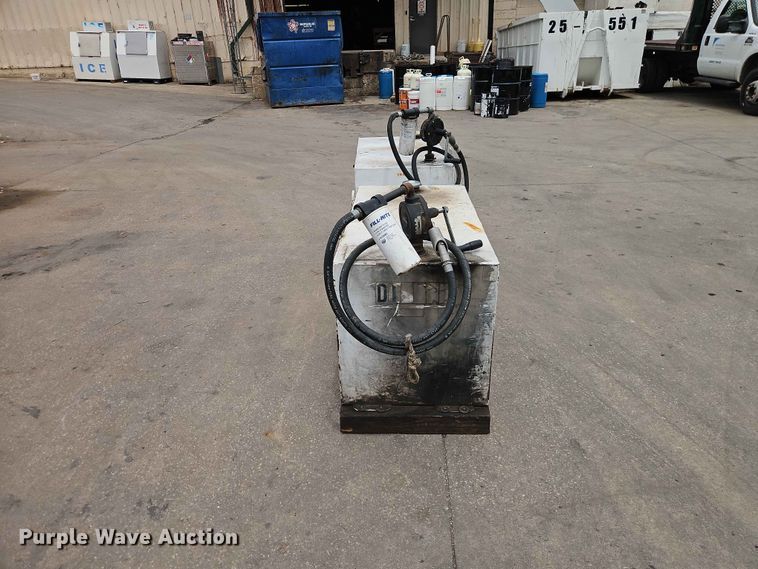 image for item EO7427 (2) fuel tanks
