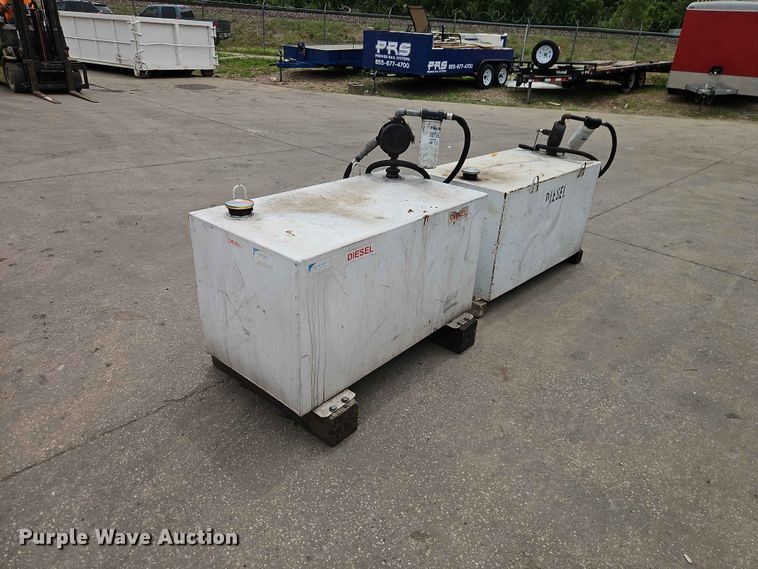 image for item EO7427 (2) fuel tanks