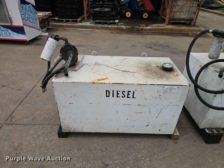 image for item EO7427 (2) fuel tanks