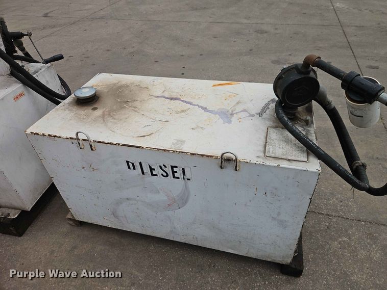 image for item EO7427 (2) fuel tanks