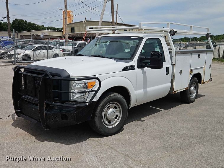 2012 Ford F250 Super Duty utility bed pickup truck