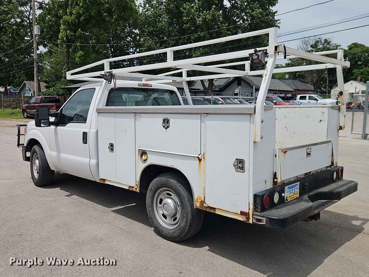image for item EO7429 2012 Ford F250 Super Duty utility bed pickup truck