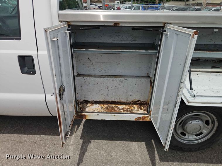 image for item EO7429 2012 Ford F250 Super Duty utility bed pickup truck