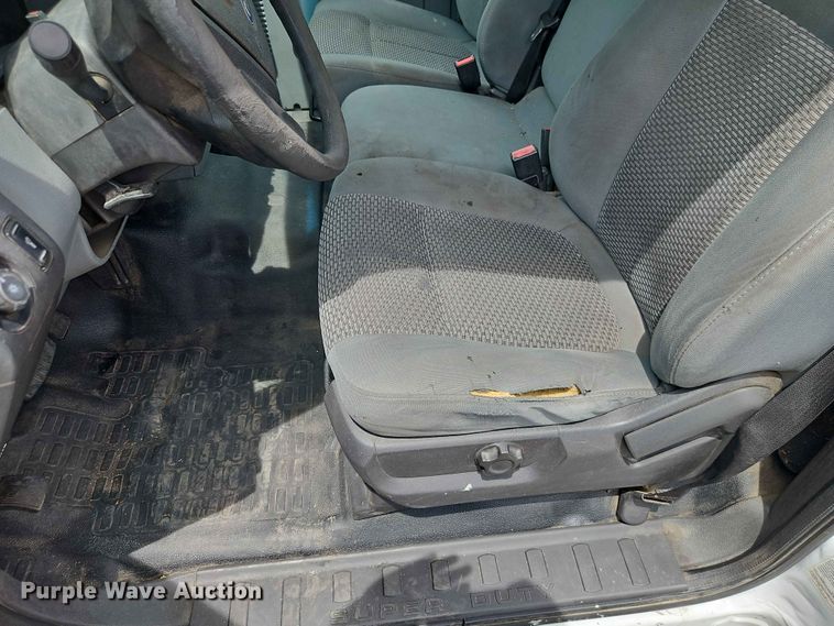 image for item EO7429 2012 Ford F250 Super Duty utility bed pickup truck