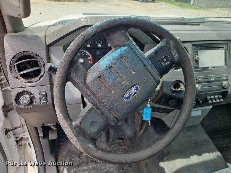image for item EO7429 2012 Ford F250 Super Duty utility bed pickup truck
