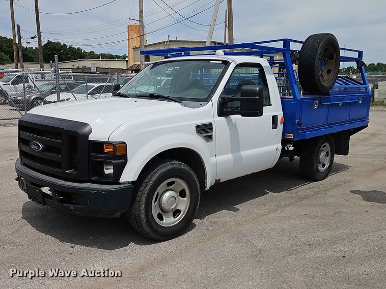 2008 Ford F350 Super Duty utility bed pickup truck