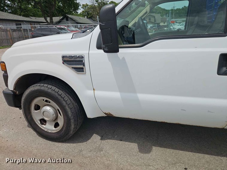 image for item EO7430 2008 Ford F350 Super Duty utility bed pickup truck
