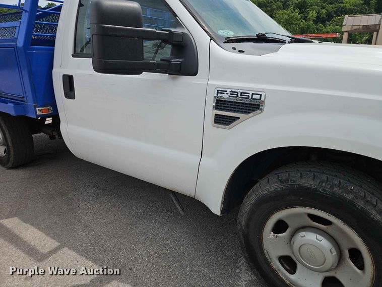 image for item EO7430 2008 Ford F350 Super Duty utility bed pickup truck