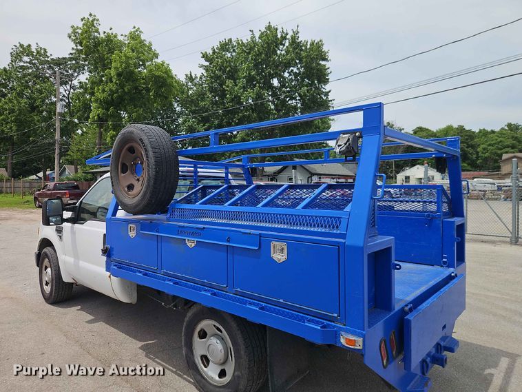 image for item EO7430 2008 Ford F350 Super Duty utility bed pickup truck