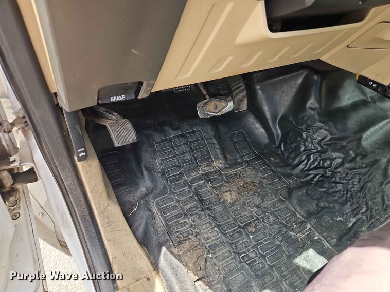 image for item EO7430 2008 Ford F350 Super Duty utility bed pickup truck