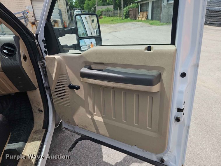 image for item EO7430 2008 Ford F350 Super Duty utility bed pickup truck