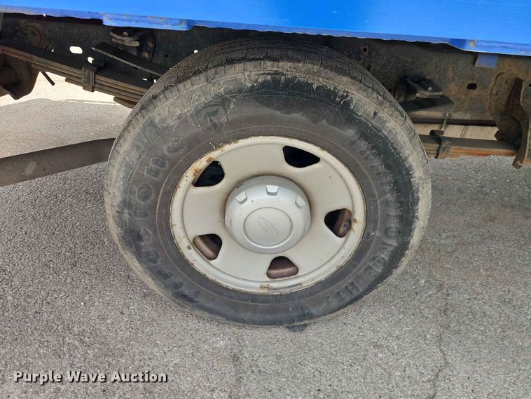 image for item EO7430 2008 Ford F350 Super Duty utility bed pickup truck