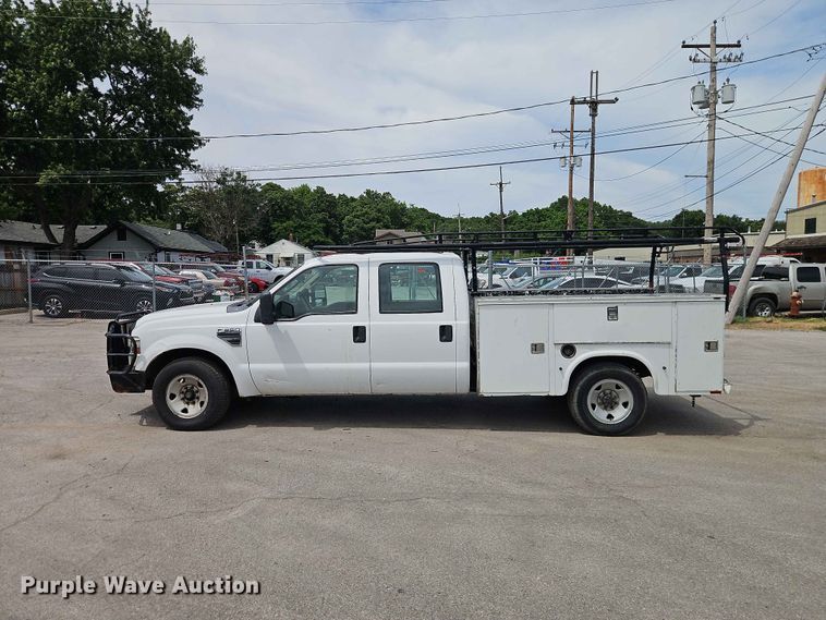 image for item EO7432 2009 Ford F250 Super Duty Crew Cab utility bed pickup truck