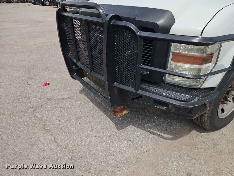 image for item EO7432 2009 Ford F250 Super Duty Crew Cab utility bed pickup truck