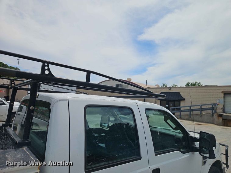 image for item EO7432 2009 Ford F250 Super Duty Crew Cab utility bed pickup truck