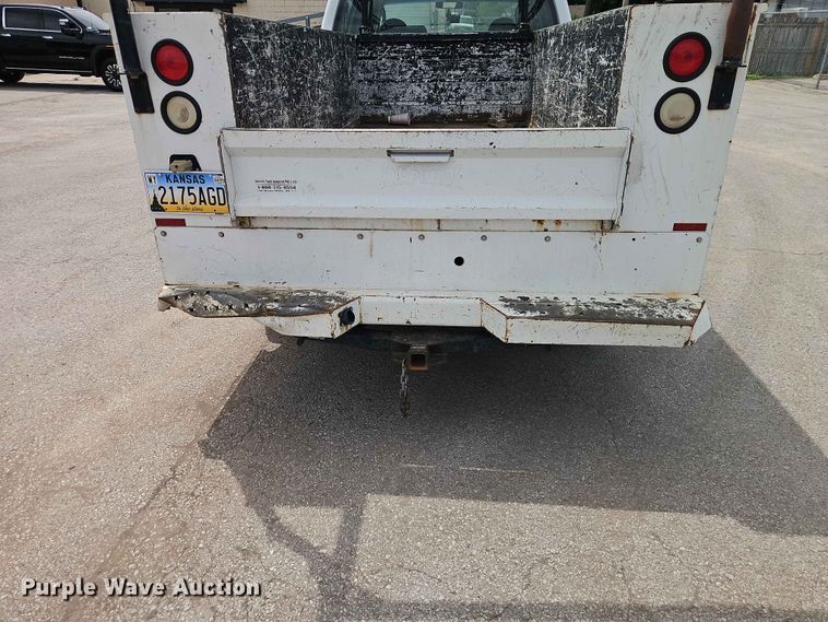 image for item EO7432 2009 Ford F250 Super Duty Crew Cab utility bed pickup truck