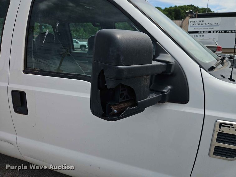 image for item EO7432 2009 Ford F250 Super Duty Crew Cab utility bed pickup truck