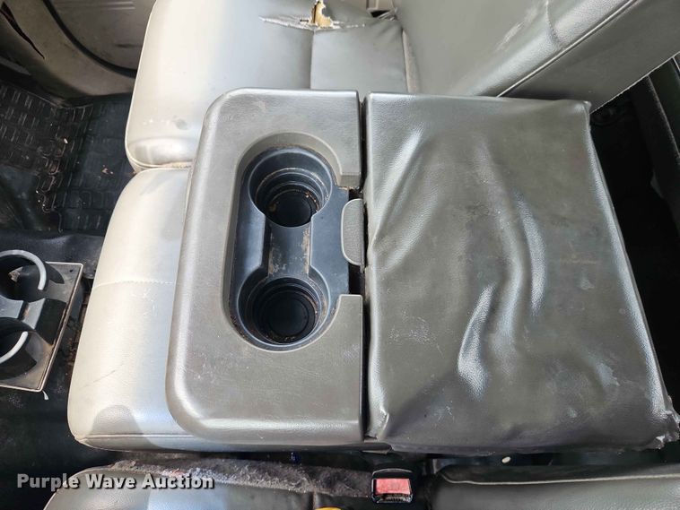 image for item EO7432 2009 Ford F250 Super Duty Crew Cab utility bed pickup truck