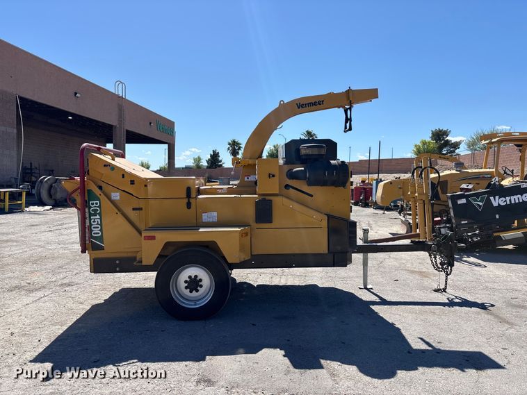 image for item EQ7049 2024 Vermeer BC1500 wood chipper
