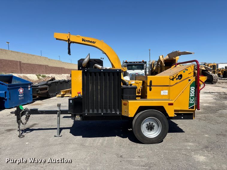 image for item EQ7049 2024 Vermeer BC1500 wood chipper