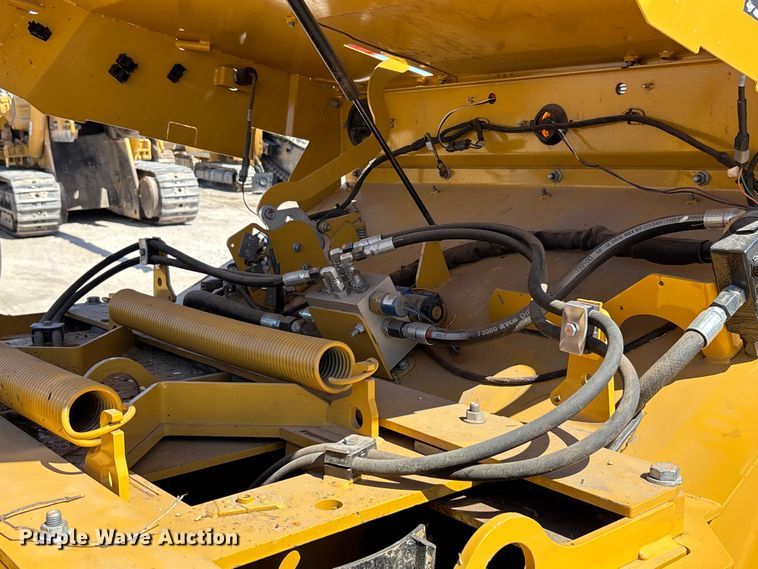 image for item EQ7049 2024 Vermeer BC1500 wood chipper