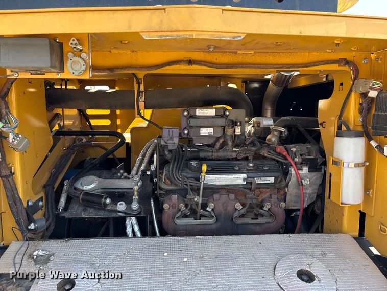 image for item EQ7049 2024 Vermeer BC1500 wood chipper