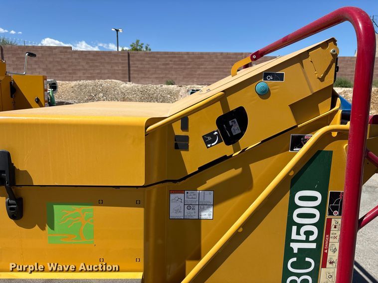 image for item EQ7050 2023 Vermeer BC1500 wood chipper