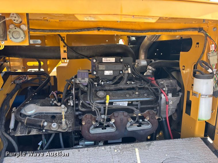 image for item EQ7050 2023 Vermeer BC1500 wood chipper