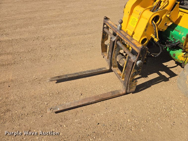 image for item ER1521 1998 JCB 520 telehandler