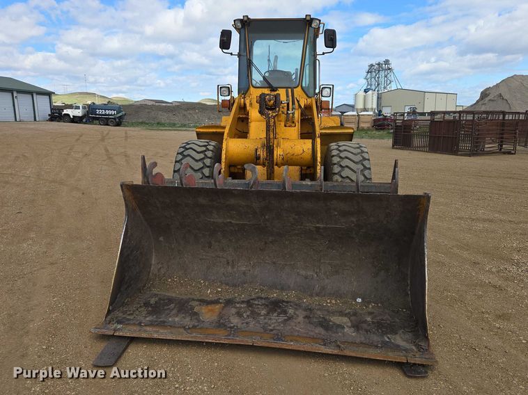 image for item ER1522 1989 John Deere 544E wheel loader