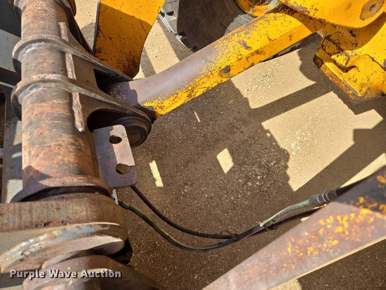 image for item ER1522 1989 John Deere 544E wheel loader