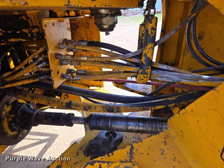 image for item ER1522 1989 John Deere 544E wheel loader