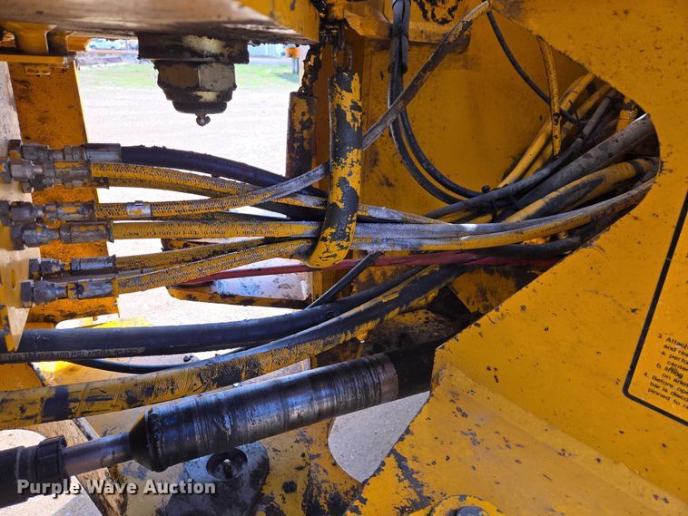 image for item ER1522 1989 John Deere 544E wheel loader
