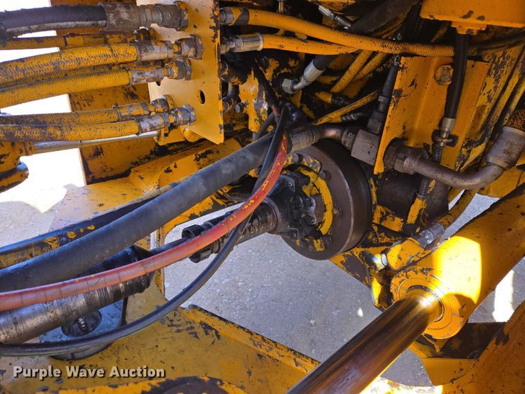 image for item ER1522 1989 John Deere 544E wheel loader