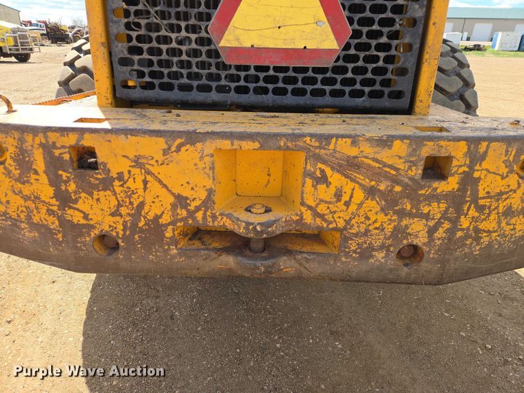 image for item ER1522 1989 John Deere 544E wheel loader