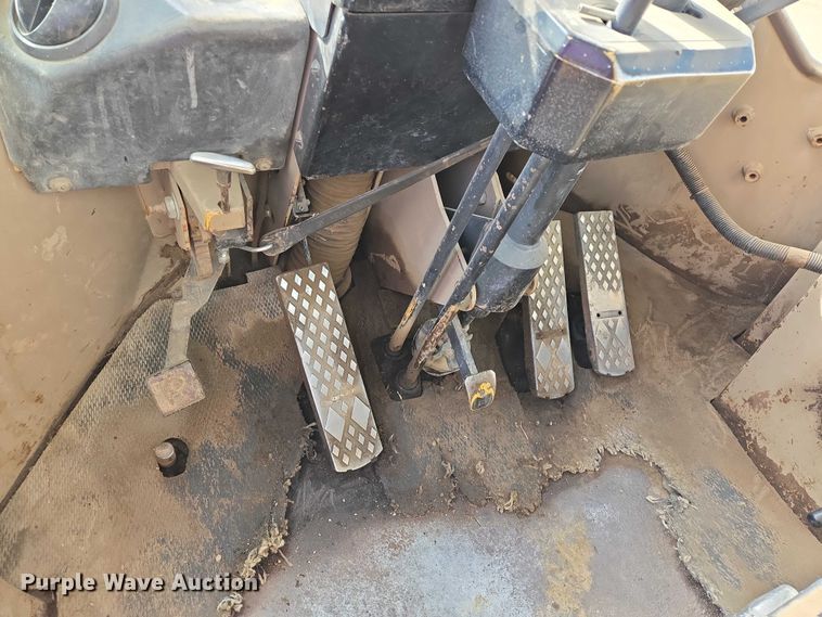 image for item ER1522 1989 John Deere 544E wheel loader