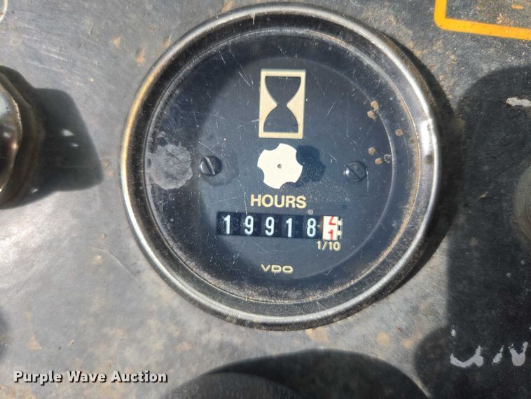 image for item ER1522 1989 John Deere 544E wheel loader